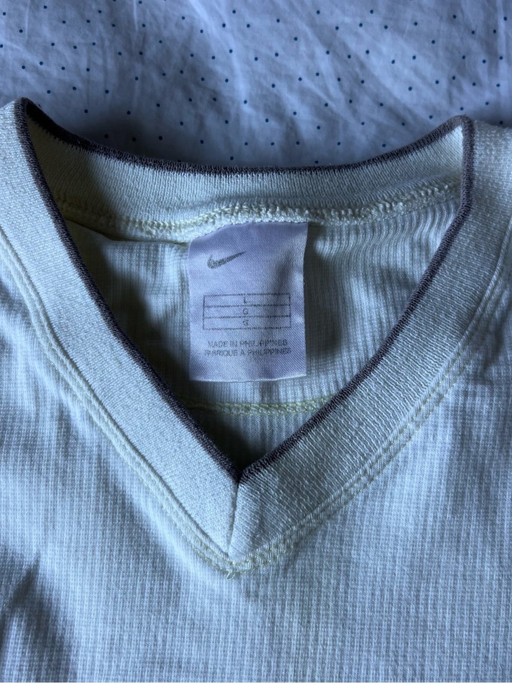 Nike V-Neck Ribbed Tee - Picture 4 of 6